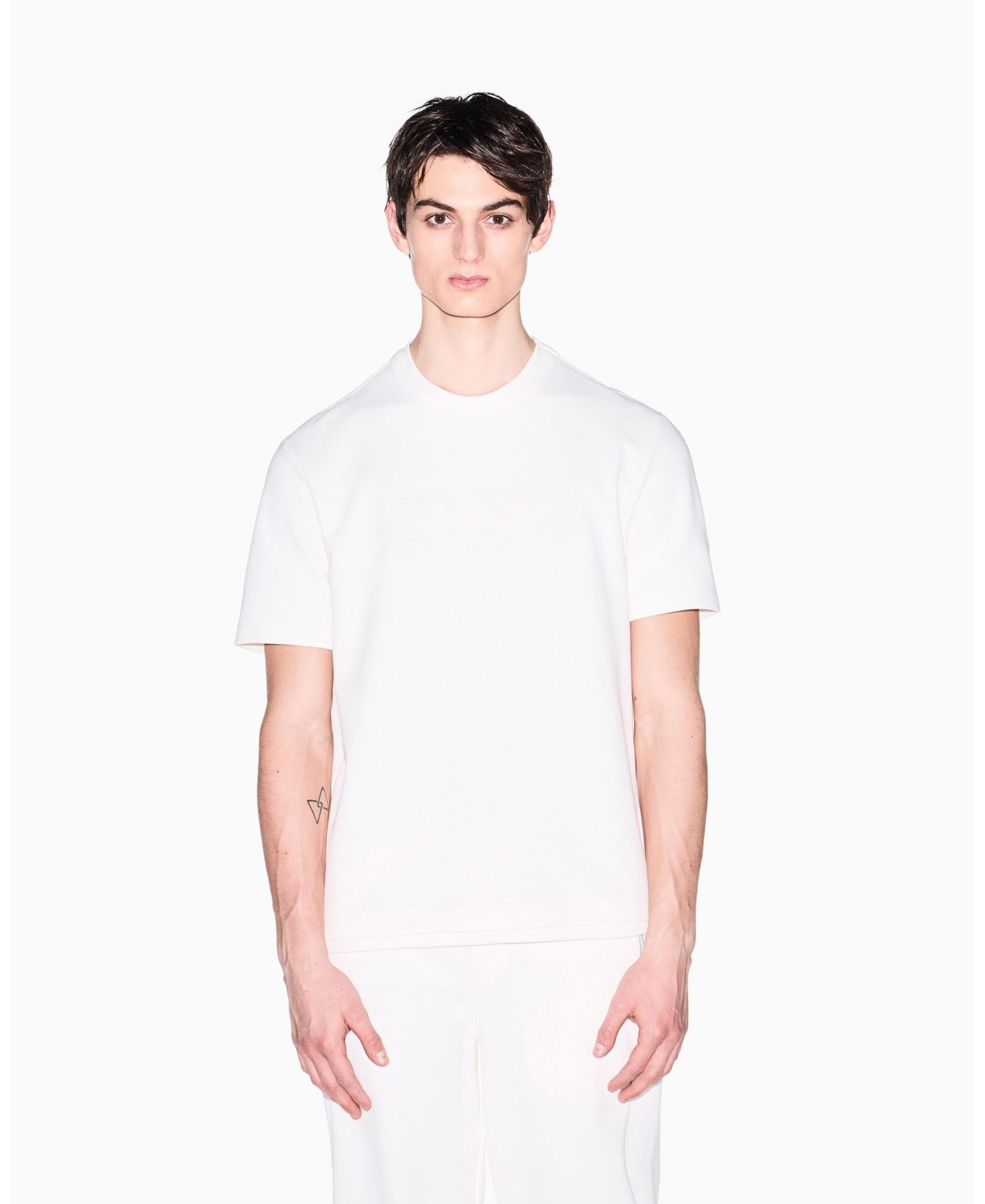 Мужской свитер A|X Armani Exchange White Edition Short Sleeve Layered, цвет: Кремовый — фото 1