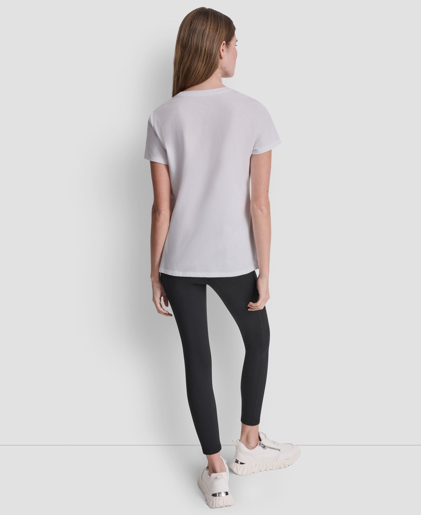 Женская футболка DKNY Sport Puff Logo Crewneck, цвет: Белый / Минеральный — фото 6