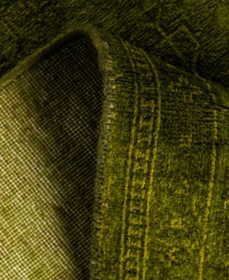 Fine Vibrance M1427 3' 10" x 6' 1" Area Rug