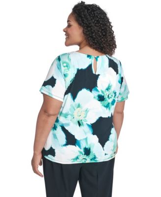 Plus Size Crewneck Short-Sleeve Top