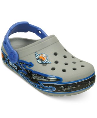 boys star wars crocs