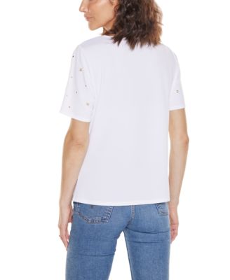 Women's Grommet And Nailhead Pleated Hem Top