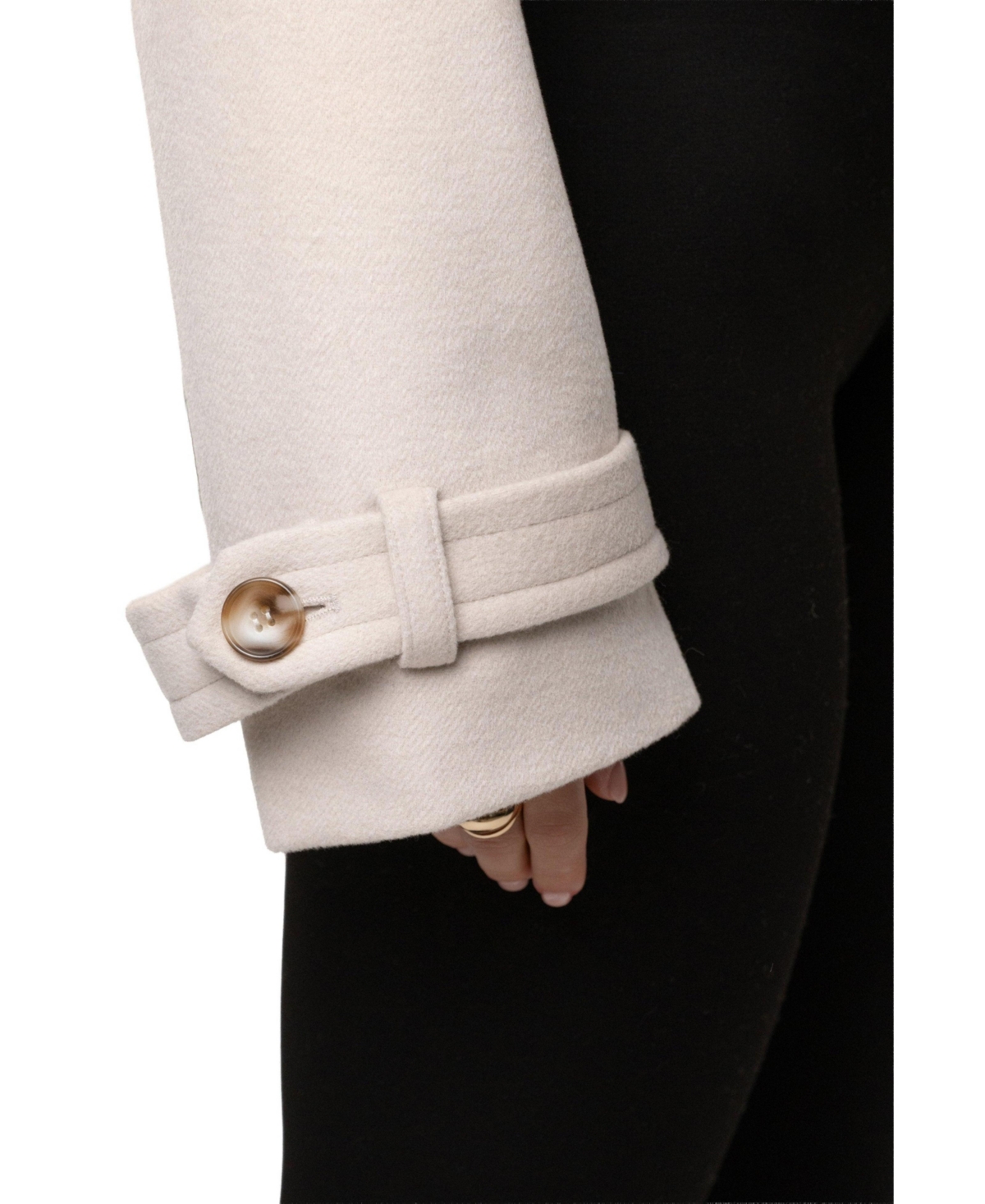 Jluxlabel Women's Sharp Presence Crop Jacket