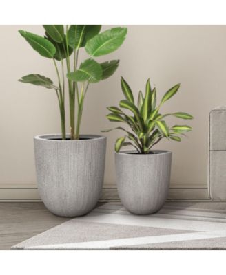 2-Piece Tapered Round Plastic Planters Set