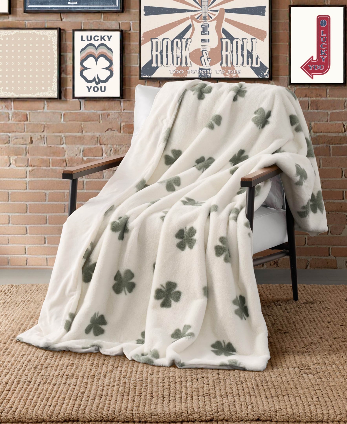 Lucky Brand Clover Toss Plush Throw, 50" x 70"