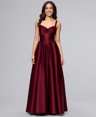 Juniors' Sweetheart Neck Gown