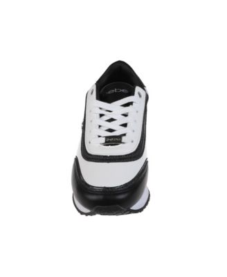 Women's Versatile and Comfortable Sneaker