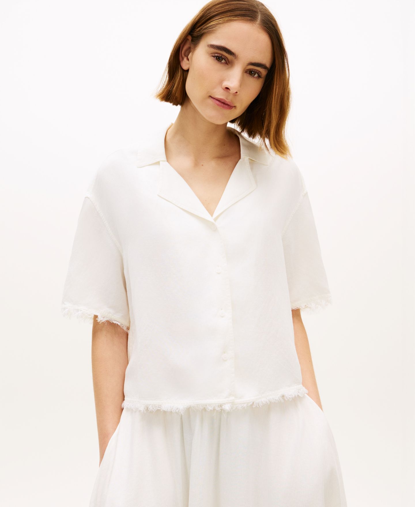 Женская рубашка Tommy Hilfiger Frayed Collared Short-Sleeve, цвет: Слоновая кость шёлковый — фото 3