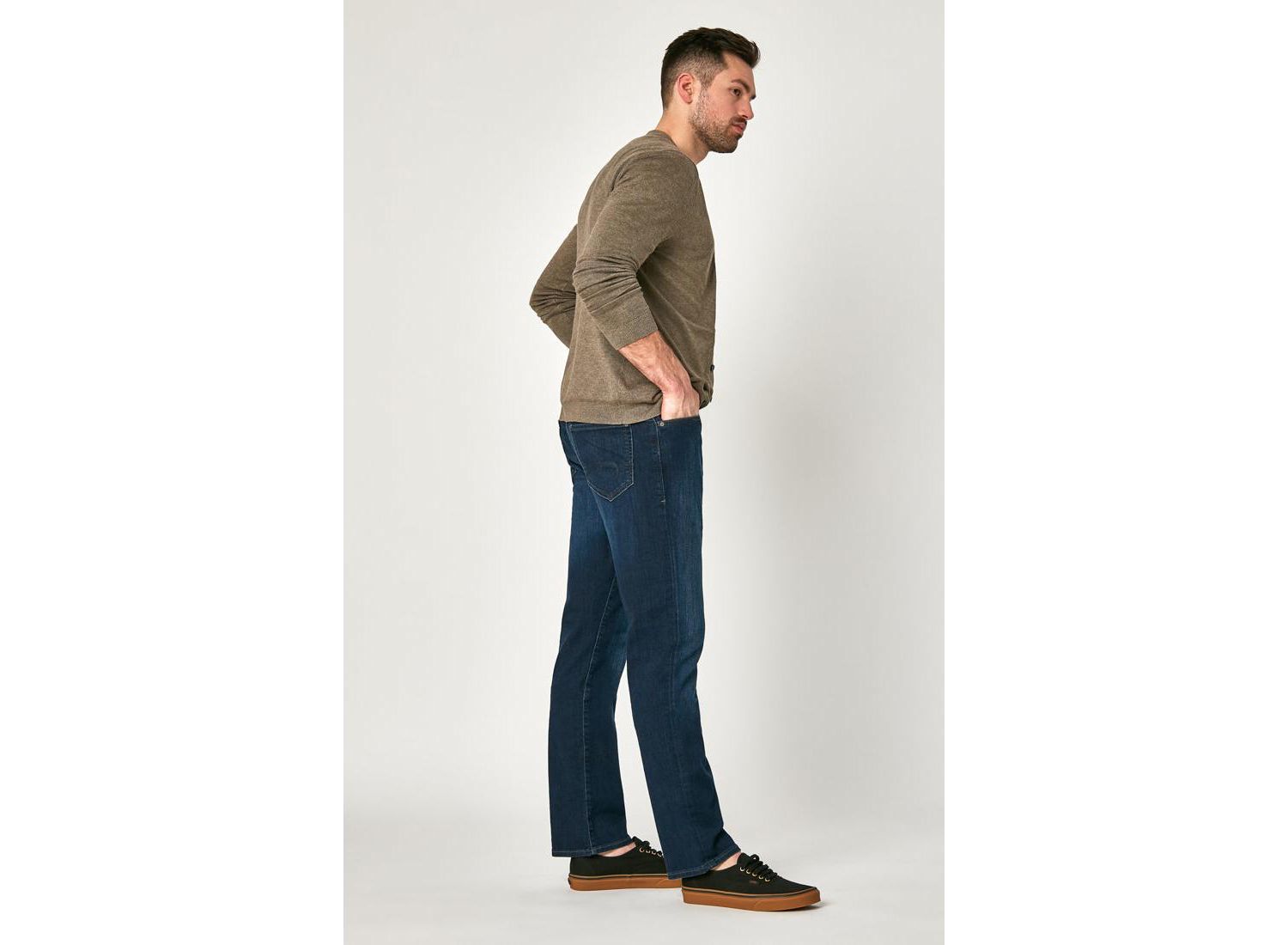 Men's Deep Clean Comfort Matt Mid Rise Relaxed Straight Leg Jeans