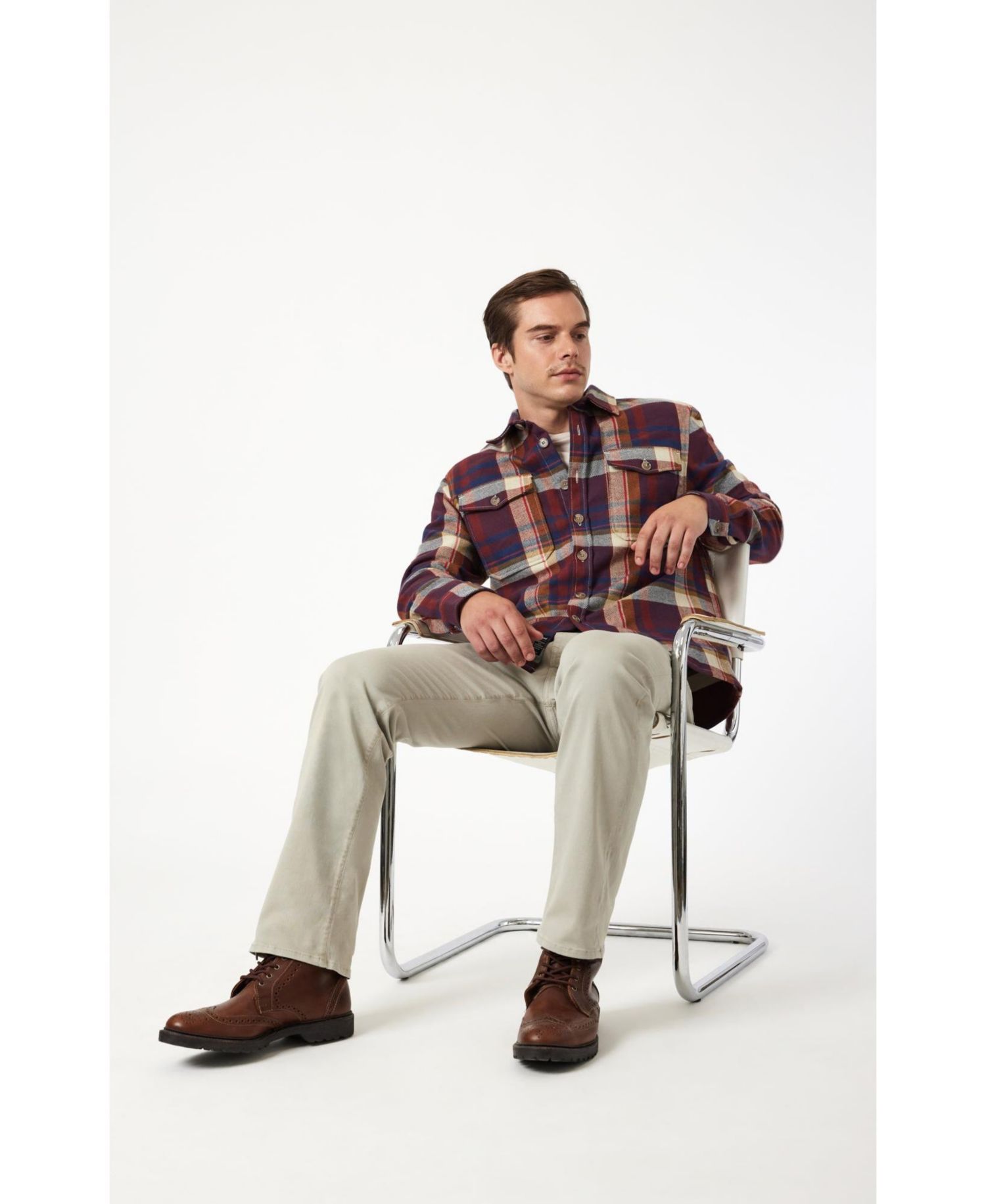 Men's Matt Relaxed Straight Leg In Casual Twill Pant