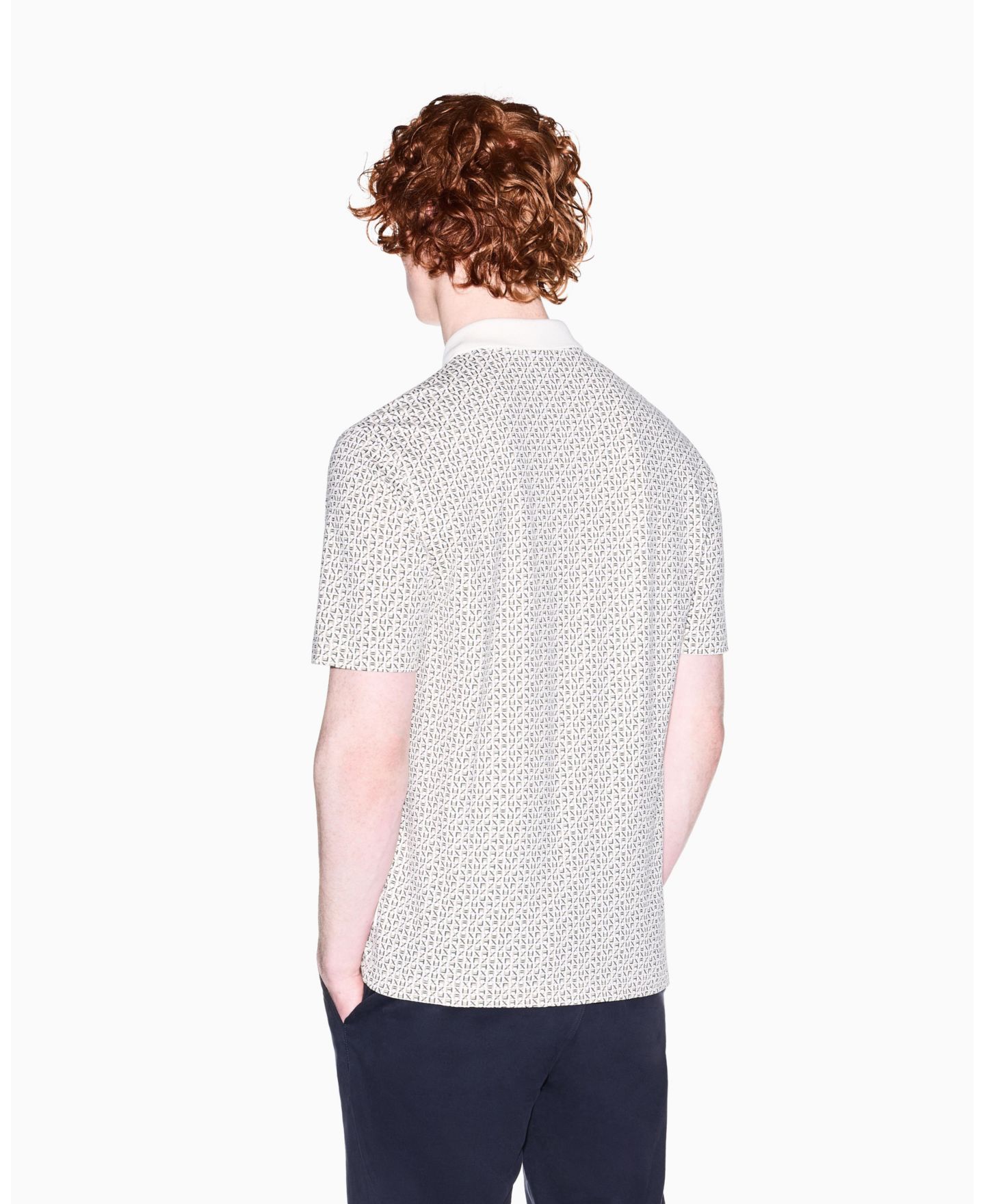 Мужское поло A|X Armani Exchange Pique Allover Logo Print Polo Shirt, цвет: Кремовый с принтом — фото 3