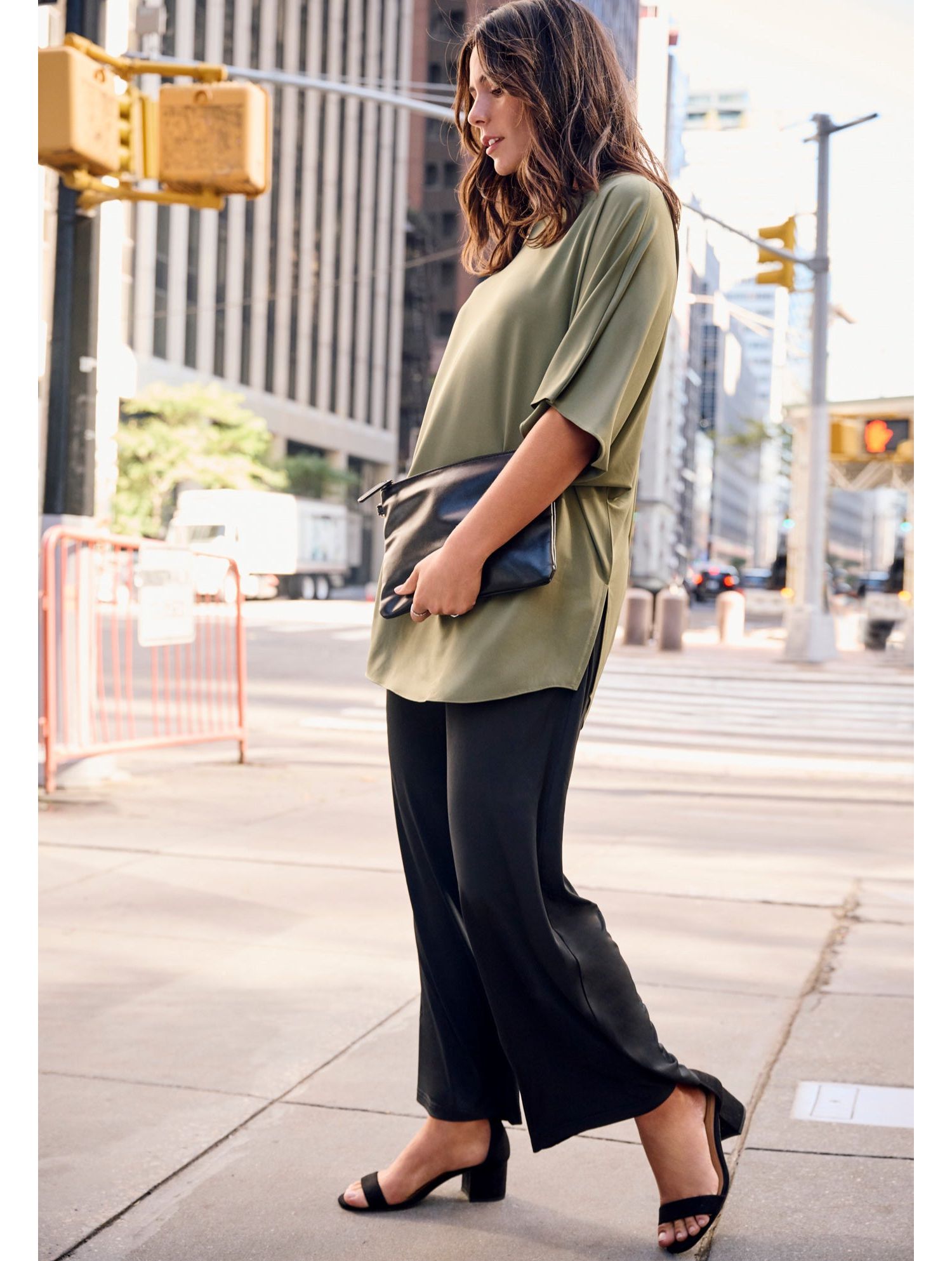 Plus Size Women's Capelette Tunic