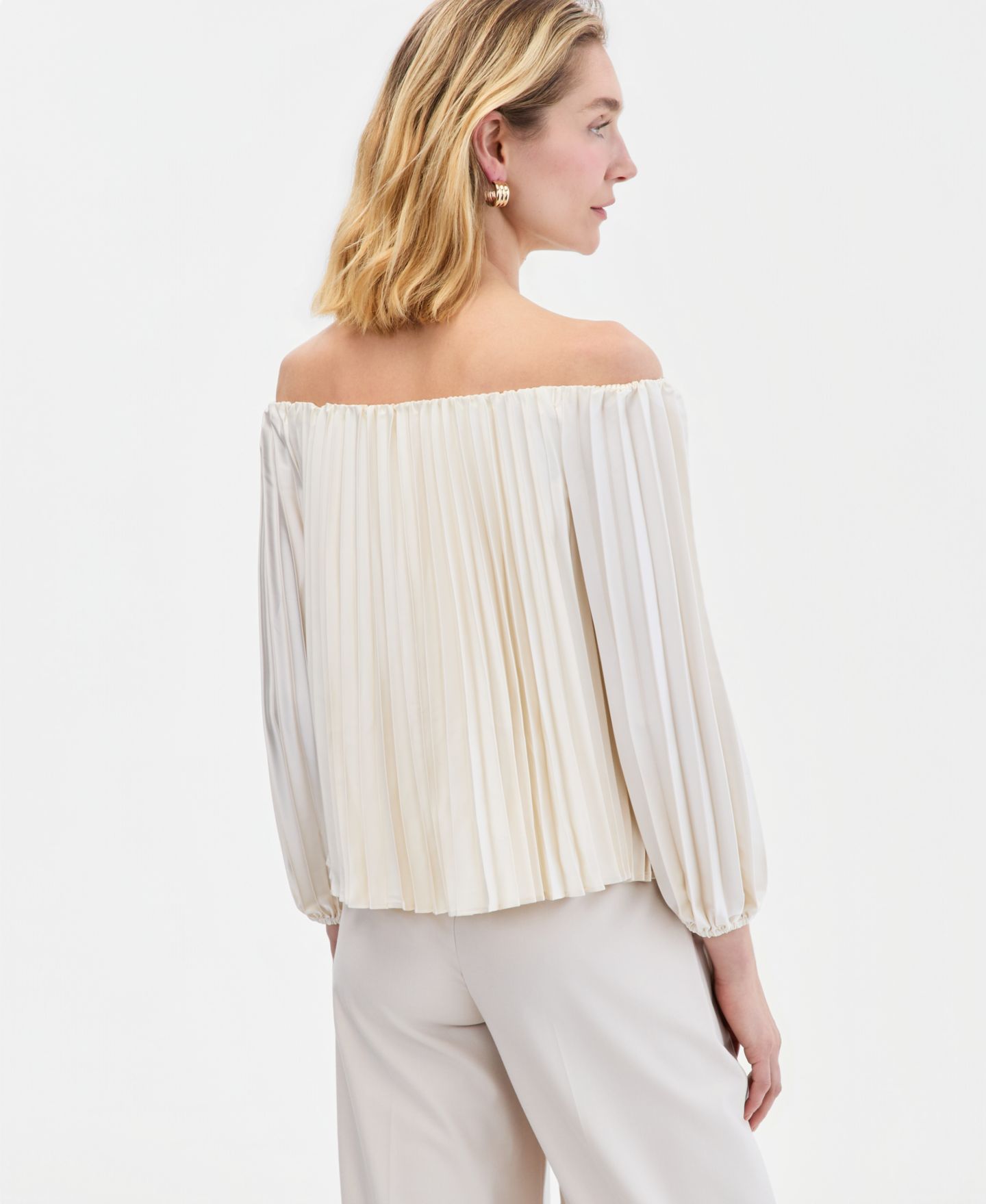 Женская блузка I.N.C. International Concepts Off-The-Shoulder Pleated Blouse, цвет: Винтажный кремовый — фото 2