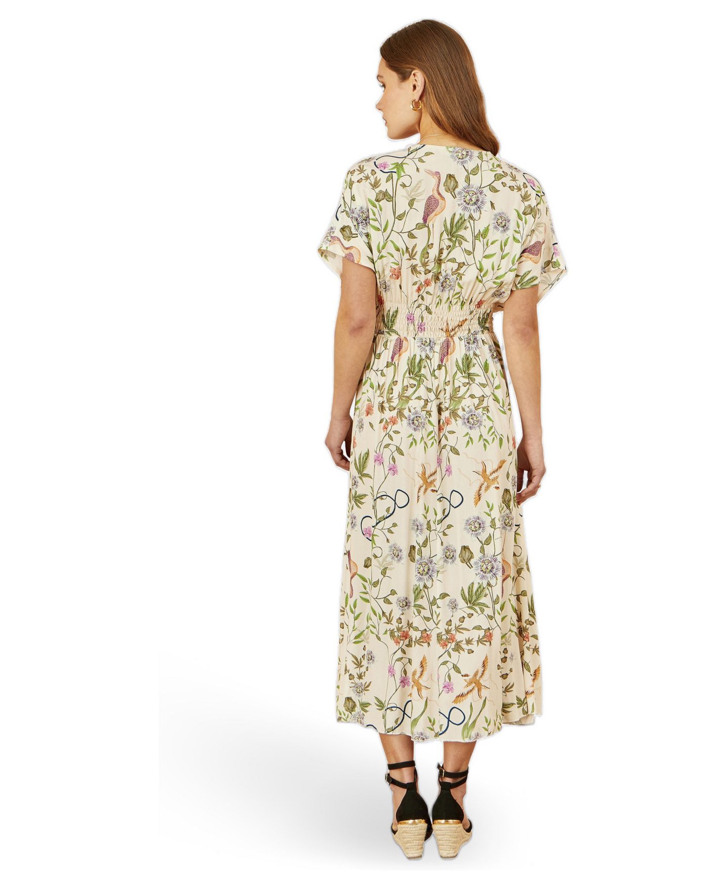 Женское платье Yumi Floral Print Ruched Waist Midi, цвет: Бежевый — фото 3