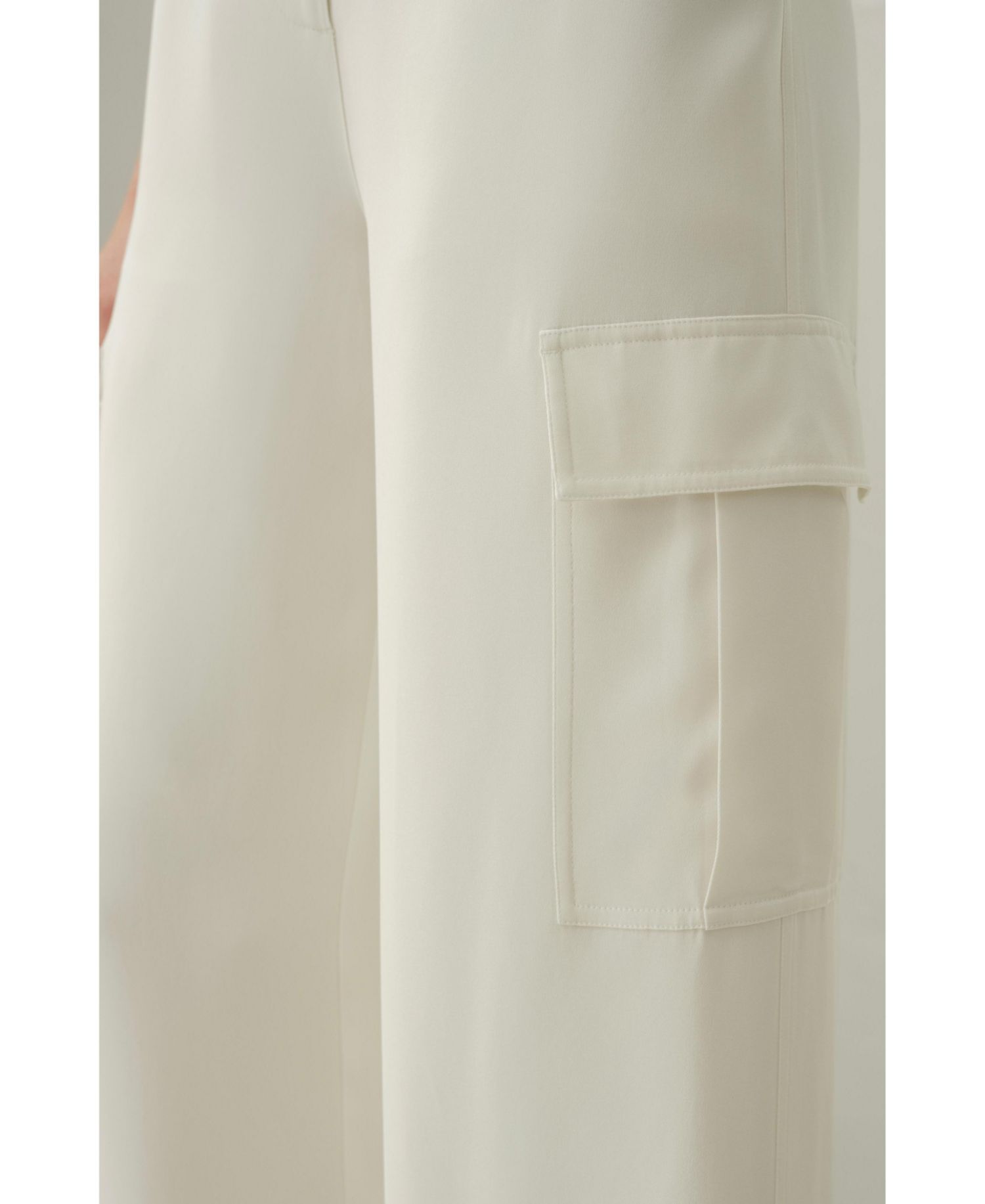 Women's Silk Crepe Cargo Pant