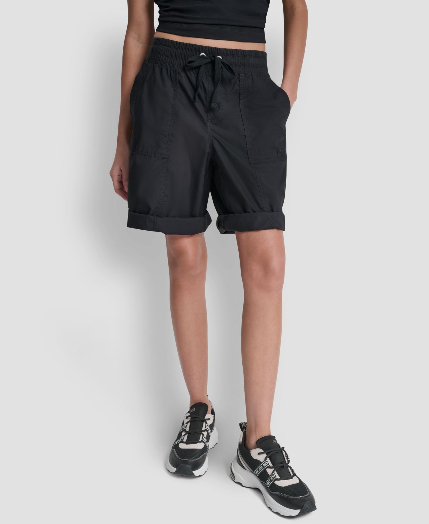 Женские шорты DKNY Sport High-Rise Convertible Bermuda, цвет: Чёрный — фото 1