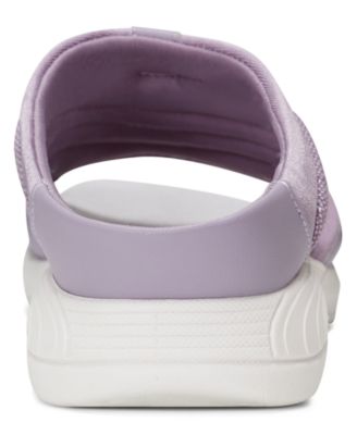 Women's Traciee Lightweight Flat Easy-On Sandals