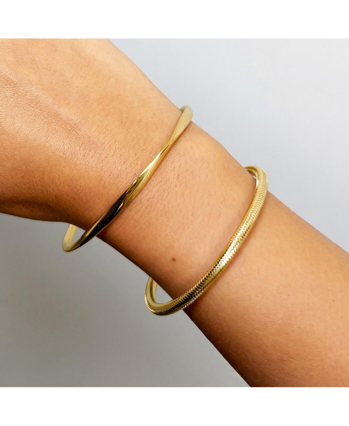 The Lovery Classic Stretch Bangle 14K Gold-Plated