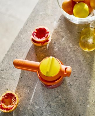 2-Pc. Juicemax Plus Dual-Action Citrus Press and Measuring Cup Set