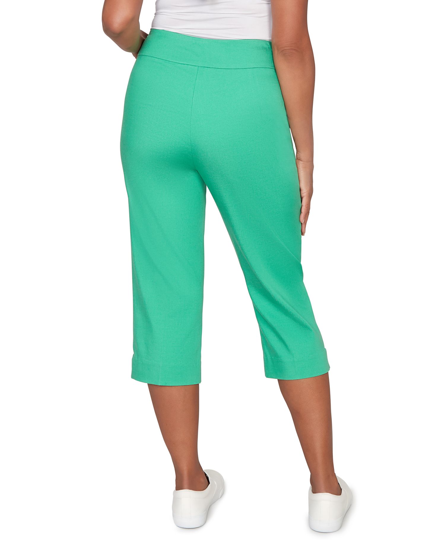 Petite Smooth Waist Easy Pull-On Capri Pants