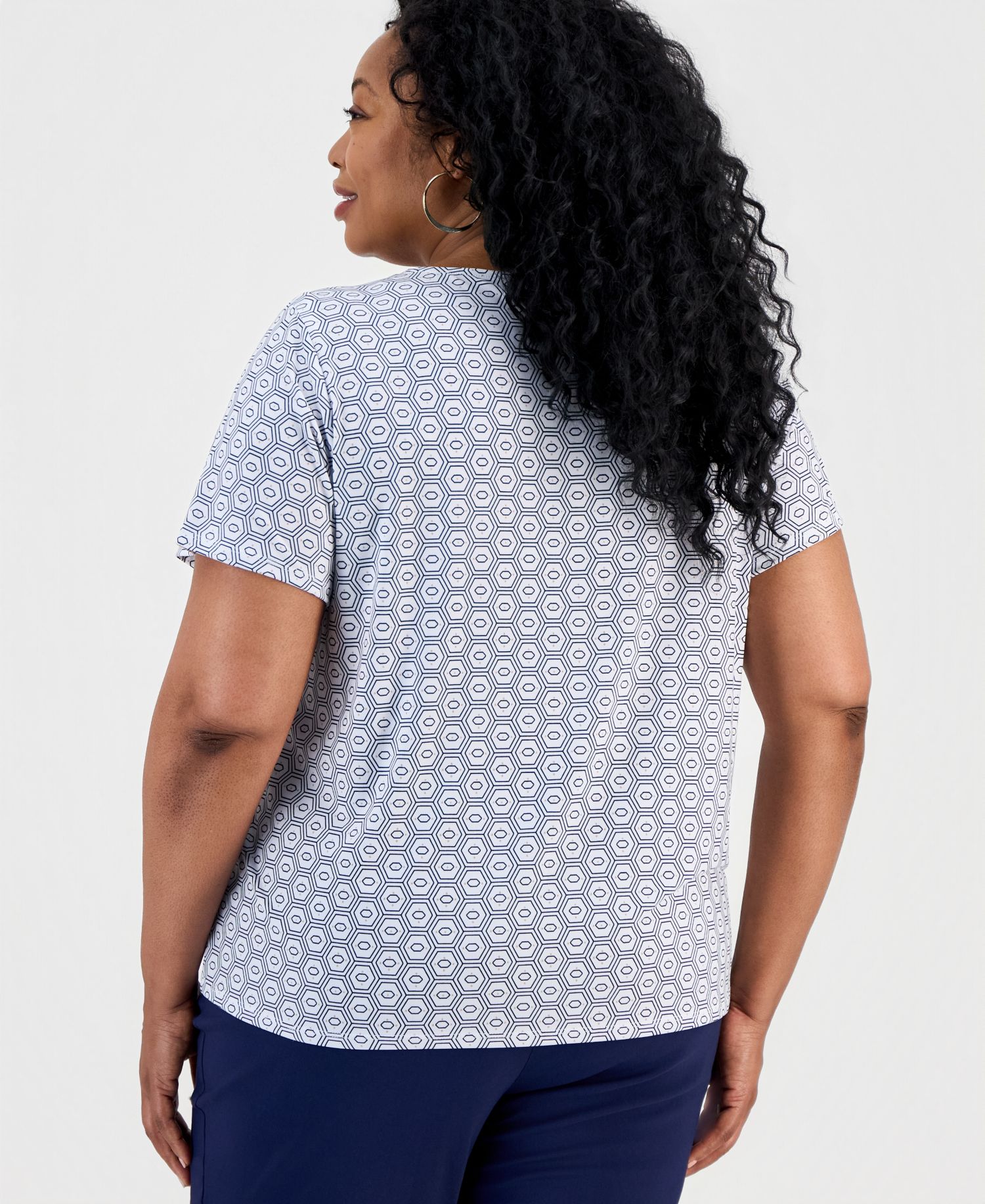 Petite V-Neck Pull-On Top
