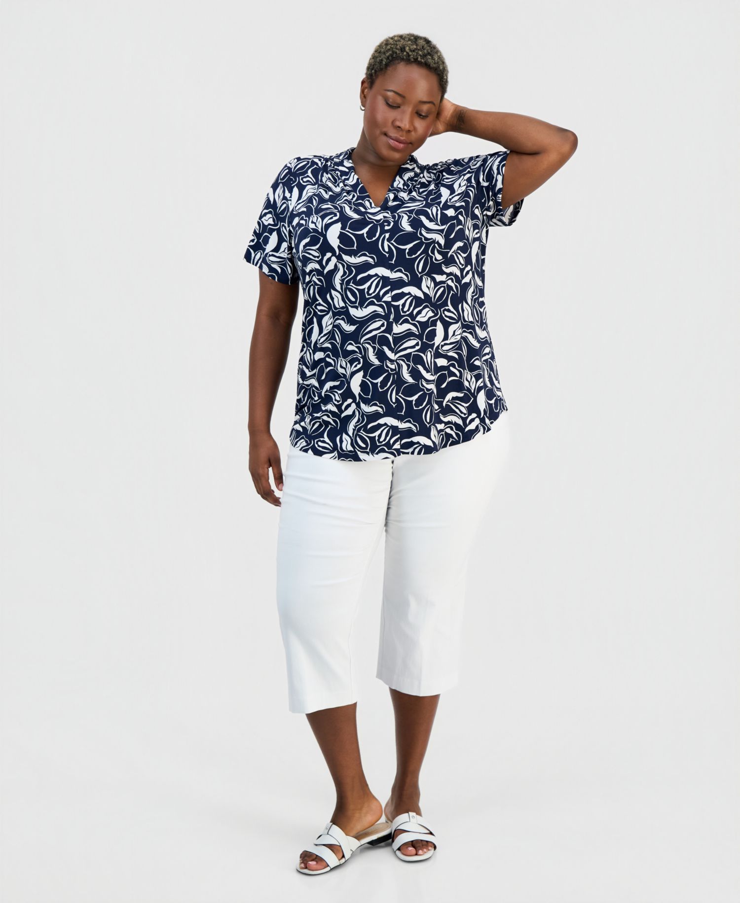 Petite Printed Short-Sleeve V-Neck Knit Top