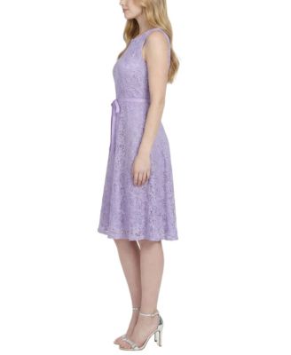 Women's Sleeveless Lace Belted Dress