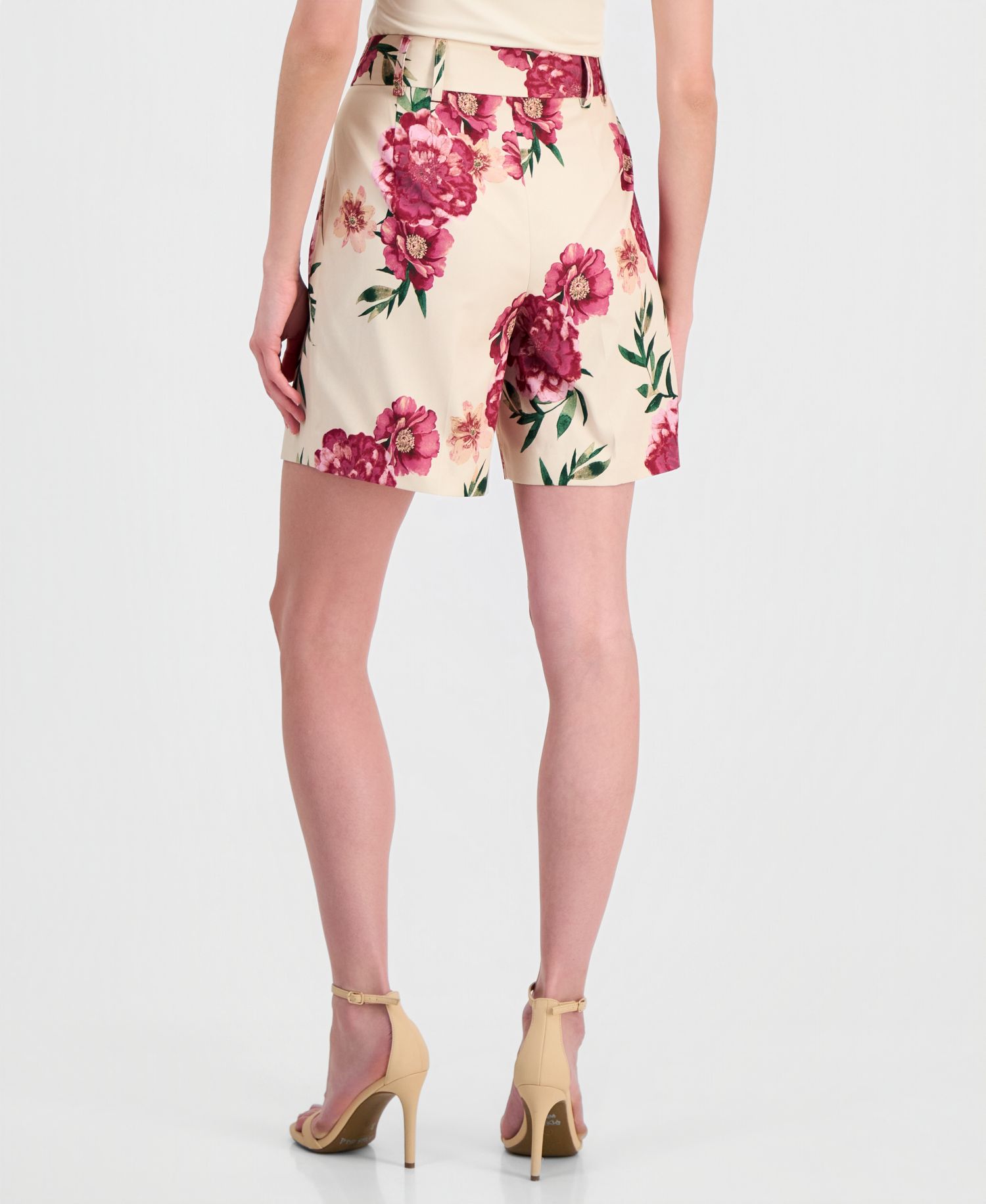 Women's Floral-Print Pleated Shorts