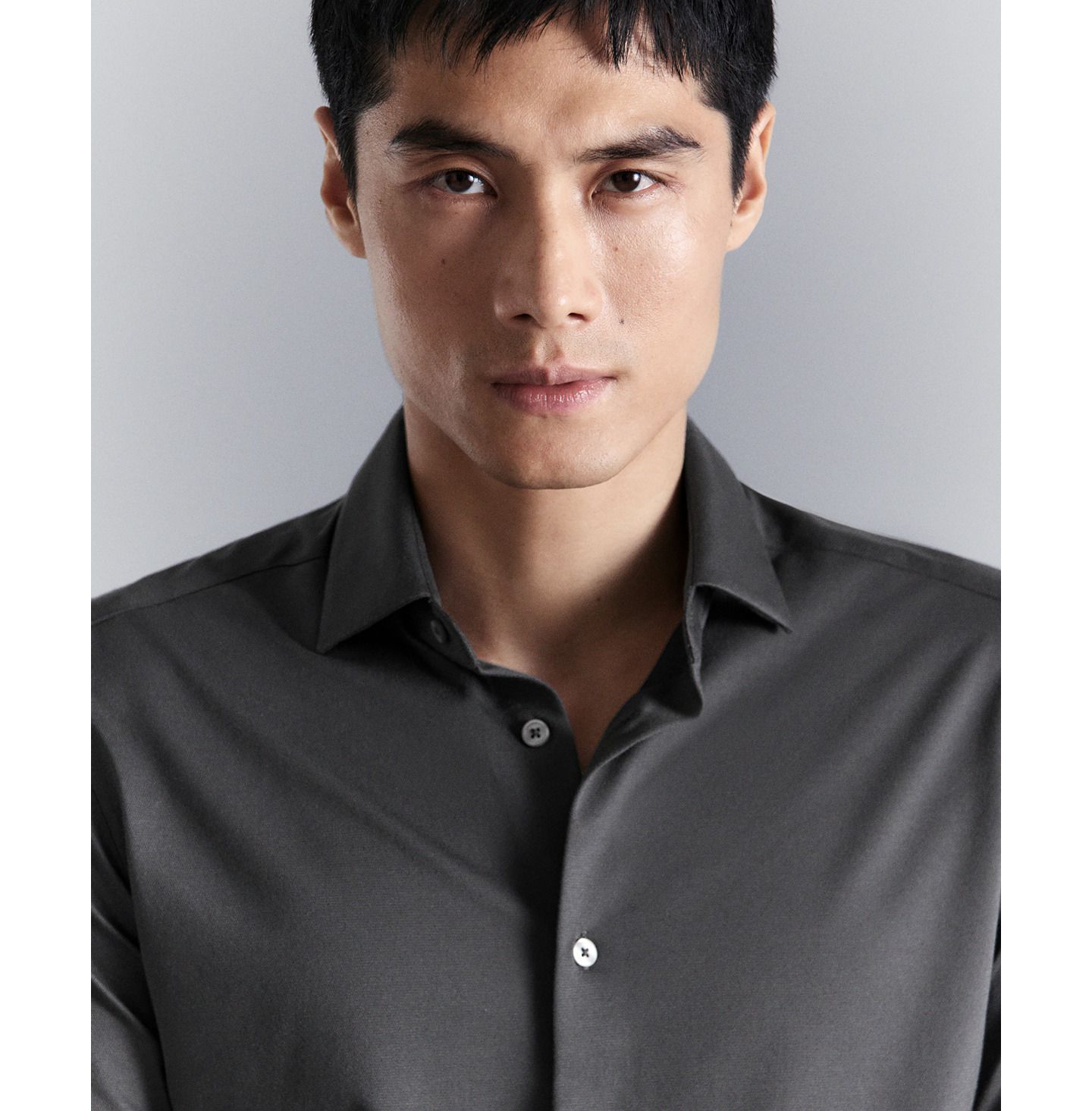 Мужская рубашка MANGO Comfort Stretch Non-Iron, цвет: Угольный — фото 5