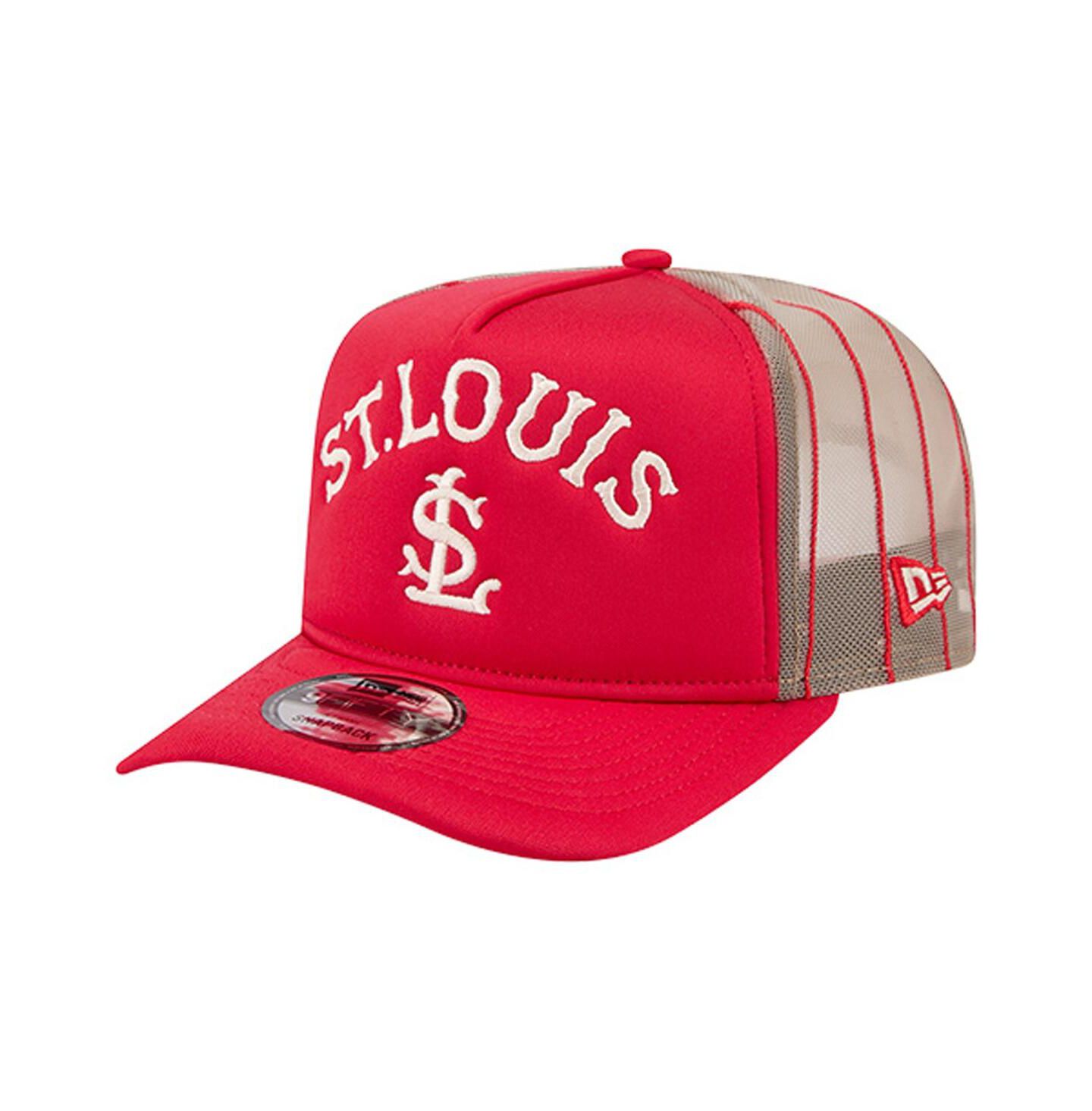 Мужская кепка New Era Red St. Louis Cardinals Vintage Arched Foam Front 9FIFTY A-Frame Adjustable Trucker Hat — фото 1