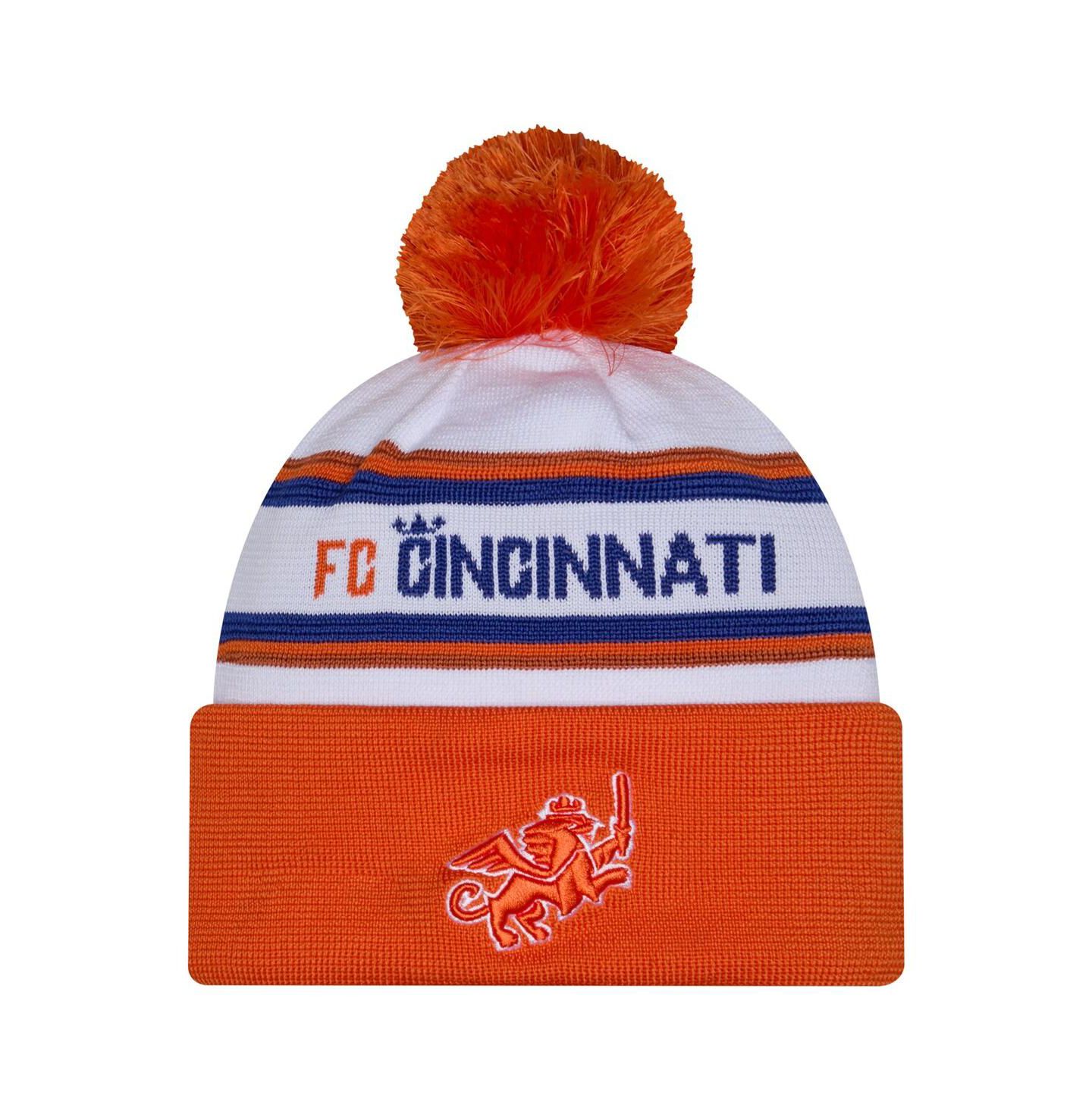 Мужские головные уборы New Era White FC Cincinnati 2026 Jersey Hook Cuffed Knit Hat with Pom — фото 1