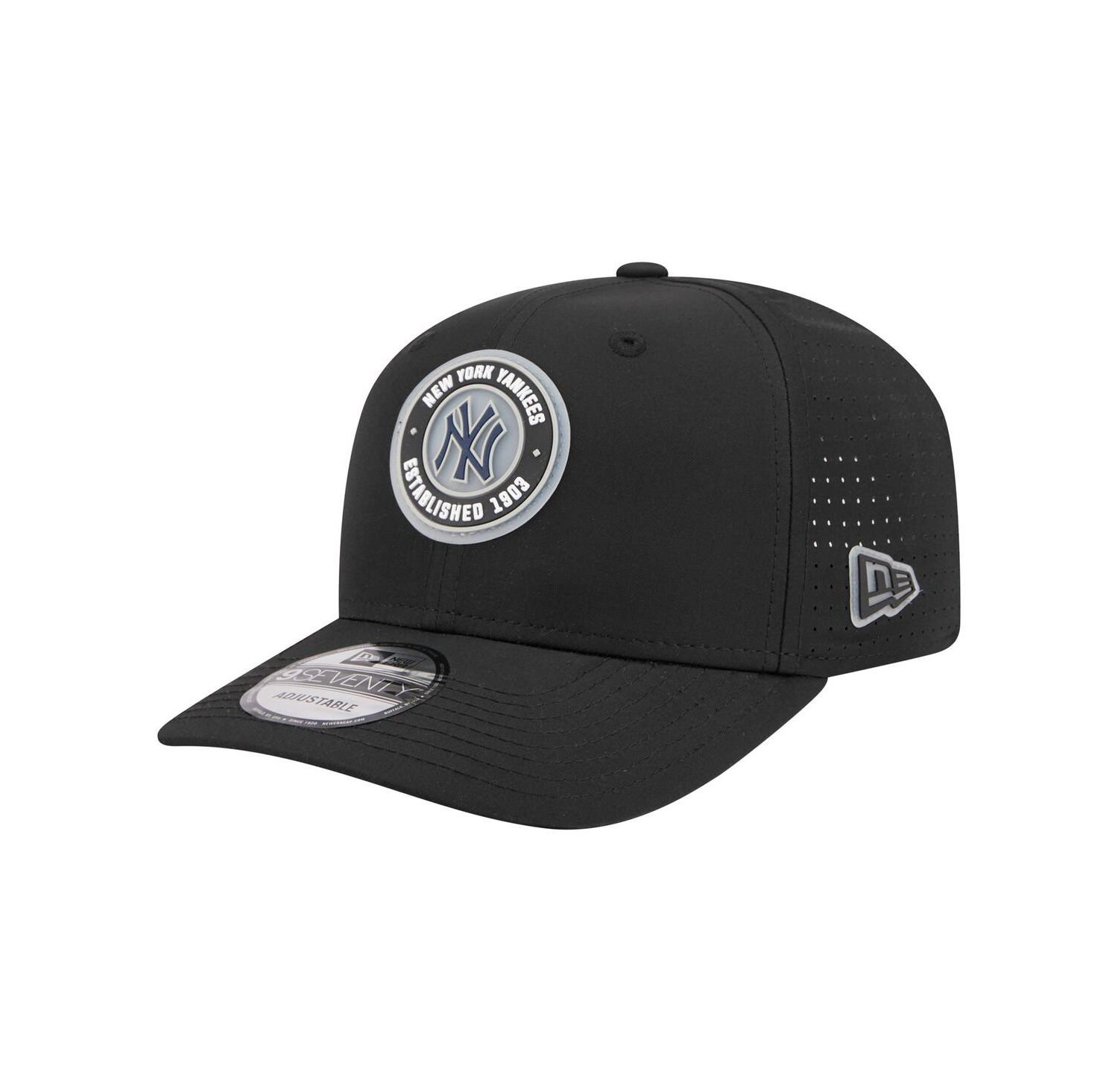 Men's Black New York Yankees Circle 9SEVENTY Adjustable Hat