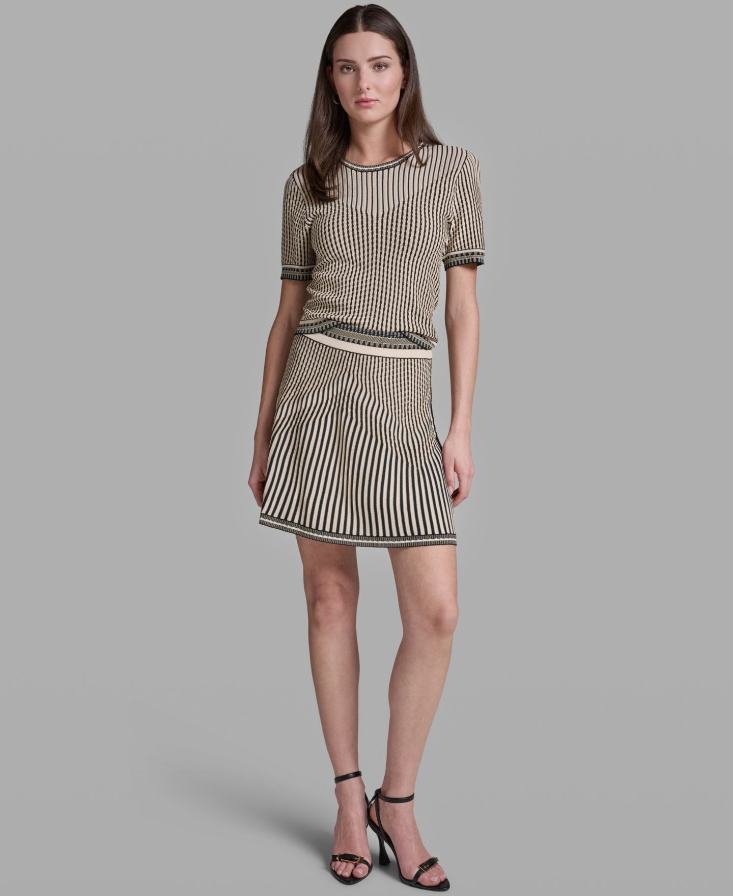 Женская юбка BCBG Mix Pattern Sweater Skirt, цвет: Чёрный комбинированный — фото 2