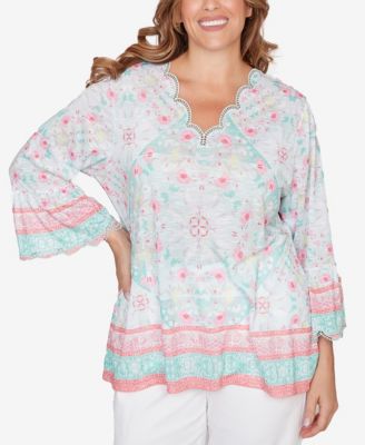 Plus Size Scalloped Neck Tapestry Print Knit Top