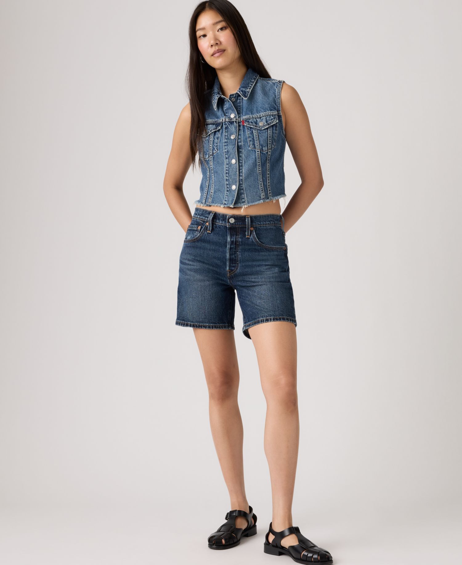Women's 501® Mid-Thigh High-Rise Straight-Fit Denim Shorts
