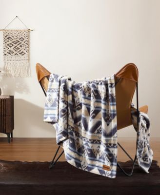 Jesse Printed Plush Throw, 70" X 50"