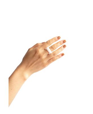 Tee &acirc;€” jade stone ring