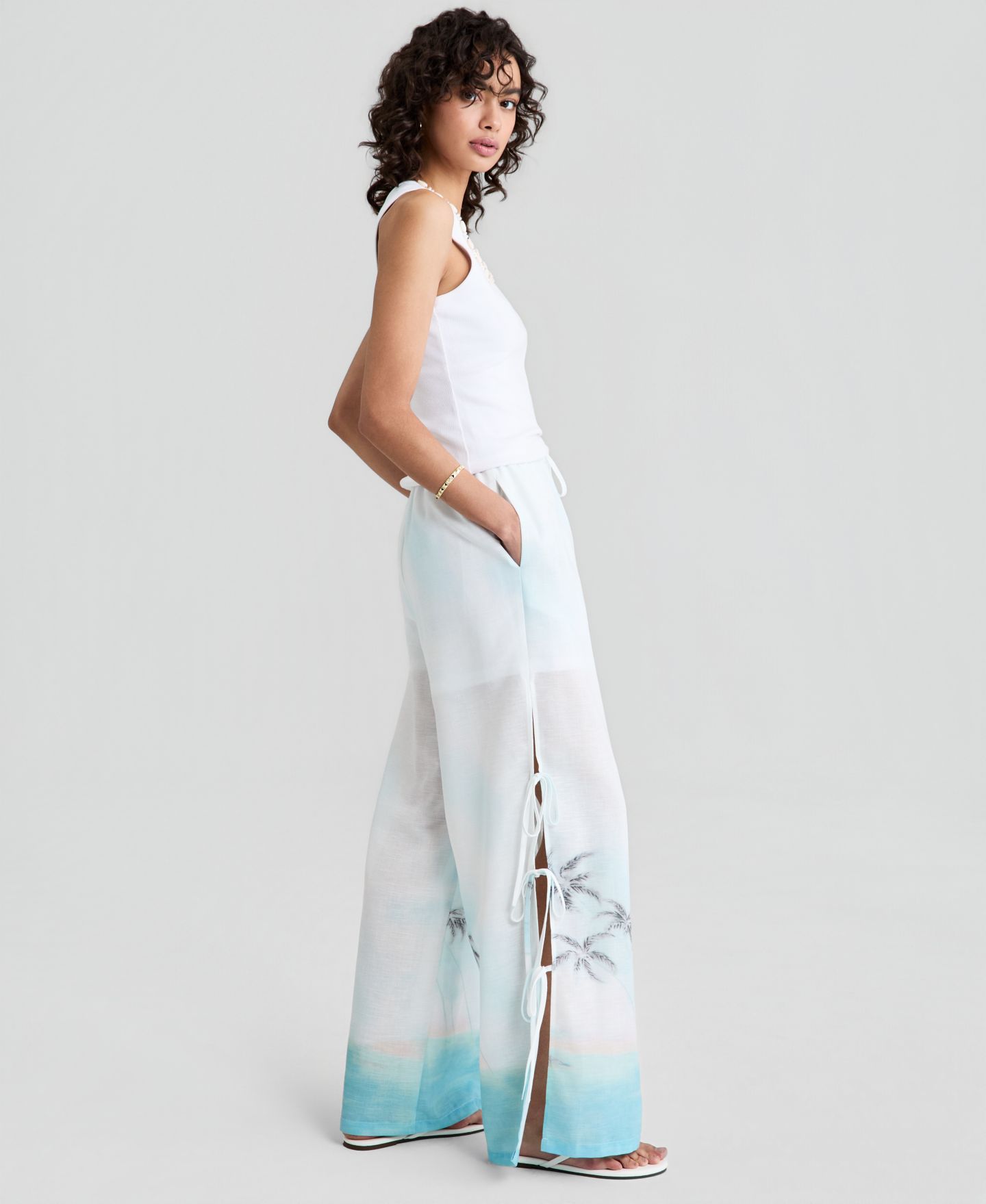Женские брюки And Now This High-Rise Wide-Leg Drawstring, цвет: Пальмовый с принтом — фото 2