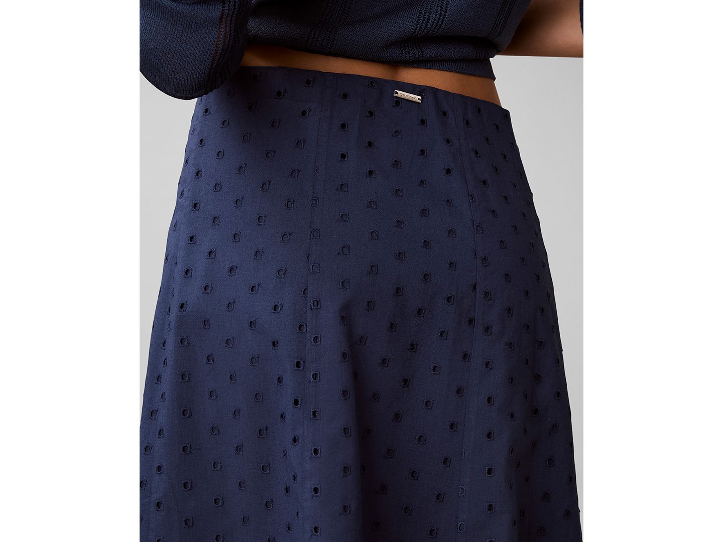 Женская юбка Calvin Klein Classic Fit Pull-On Midi, цвет: Тёмный джинсовый — фото 3