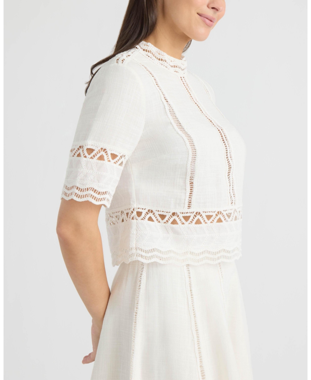 Ellen Tracy Women's Cotton Crosshatch Top with Crochet Applique