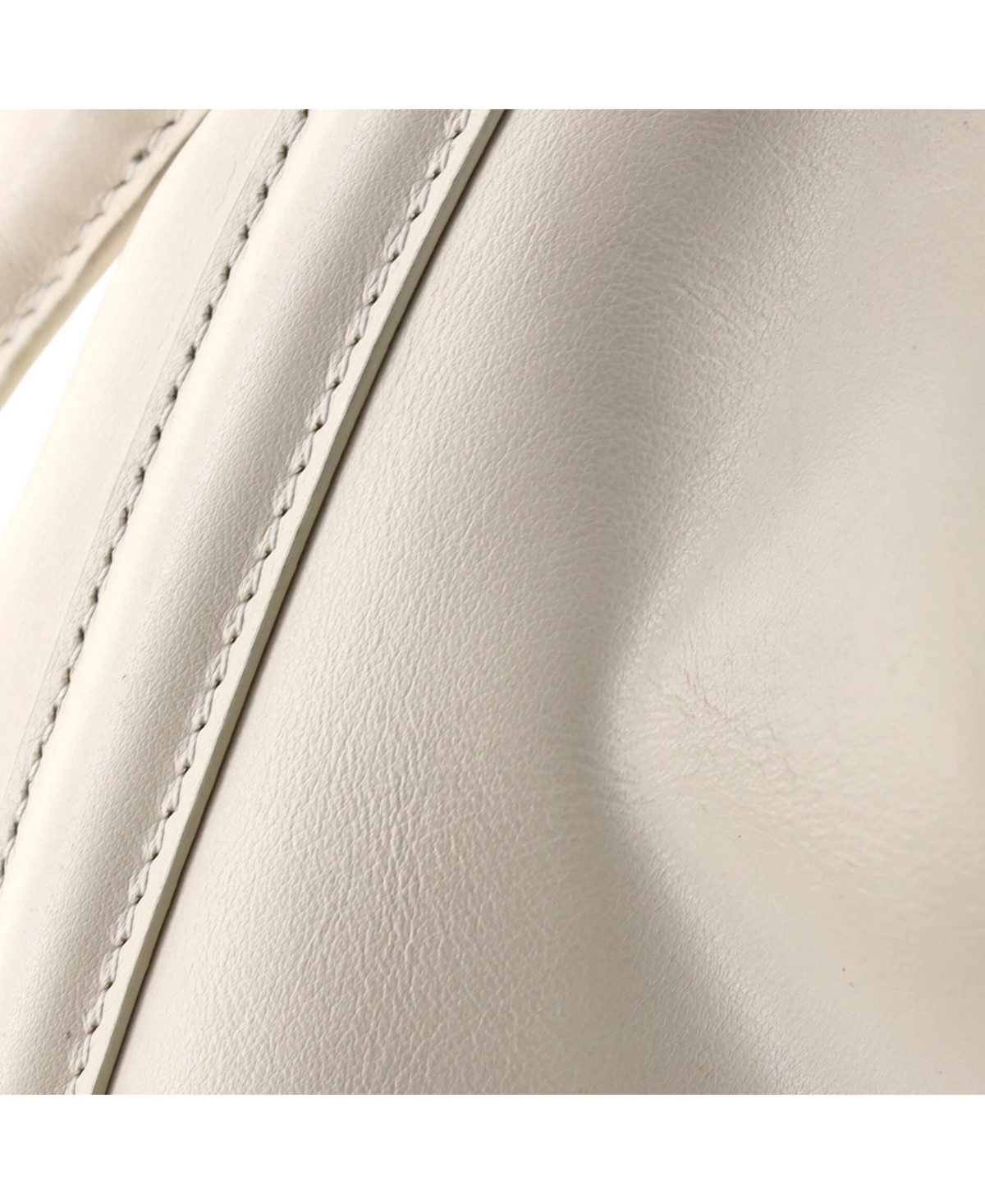 Pre-Owned Celine Teen Bucket 16 Bag Leather