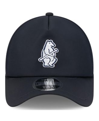 Men's Navy Chicago Cubs 2026 Batting Practice Alternate Apex 9FORTY Adjustable Hat