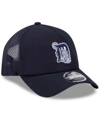 Men's Navy Detroit Tigers 2026 Batting Practice Alternate Apex 9FORTY Adjustable Hat