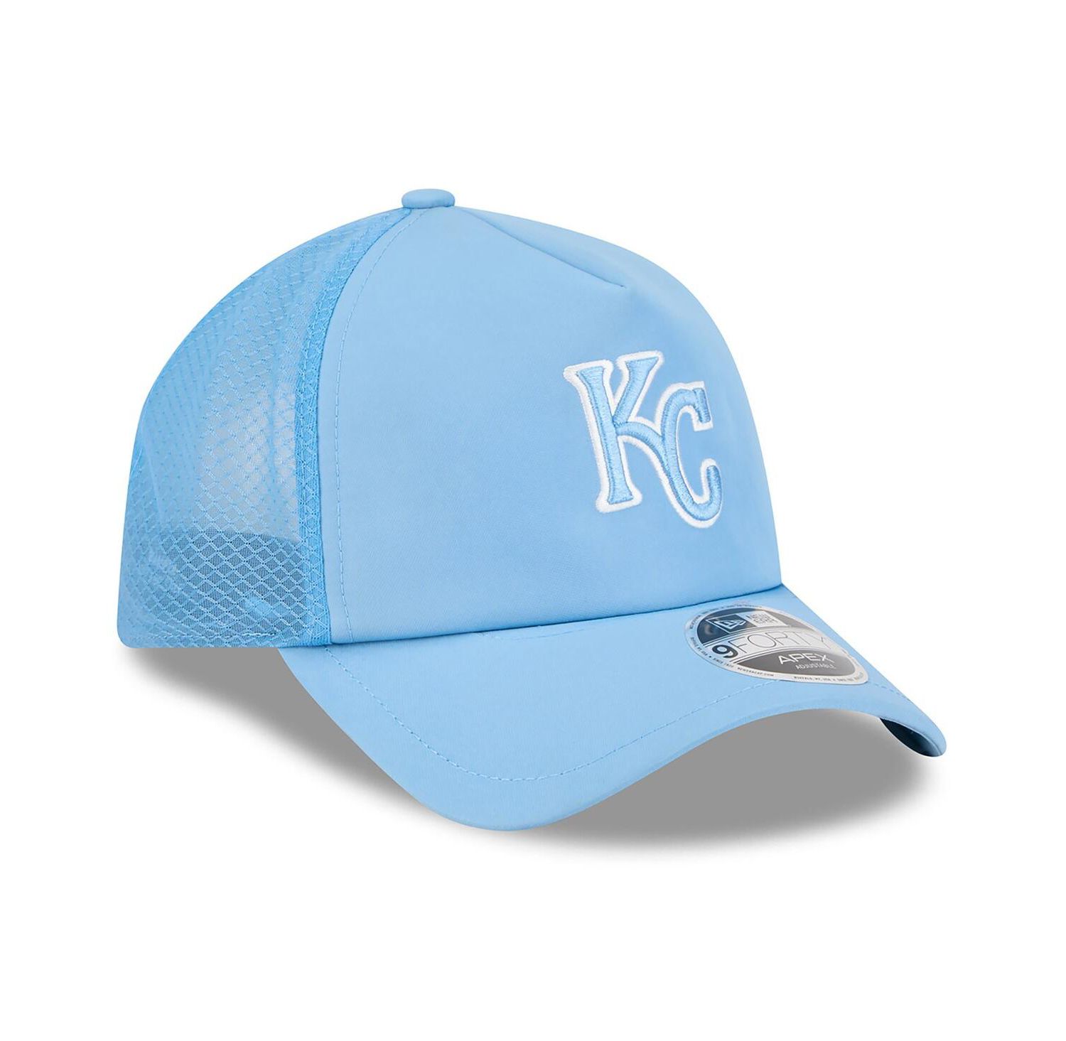 Men's Light Blue Kansas City Royals 2026 Batting Practice Apex 9FORTY Adjustable Trucker Hat