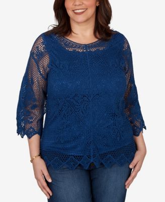 Plus Size Scalloped Medallion Crochet Lined Lace Top
