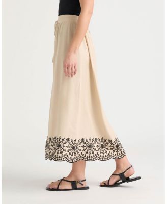 Women's Pull On Skirt with Scallop Embroidered Hem