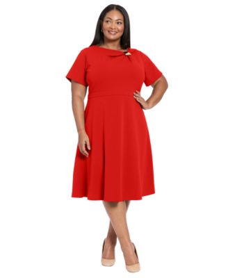 Plus Size Fit and Flare Short Sleeve Dress