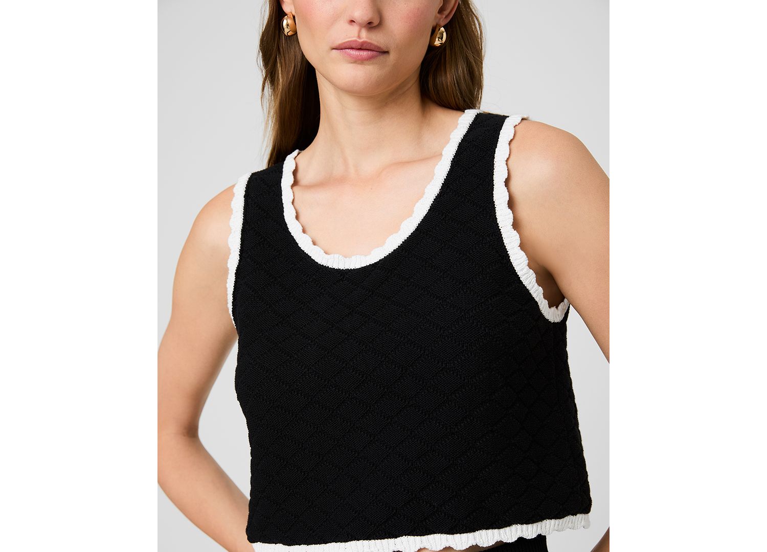 Women's Sleeveless Scoop Neck Cotton Top