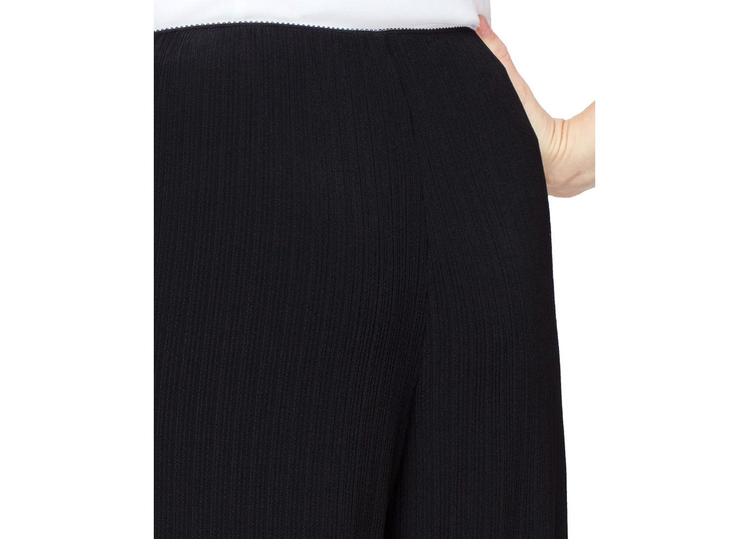 Women's Straight-Leg Pull-On Pants