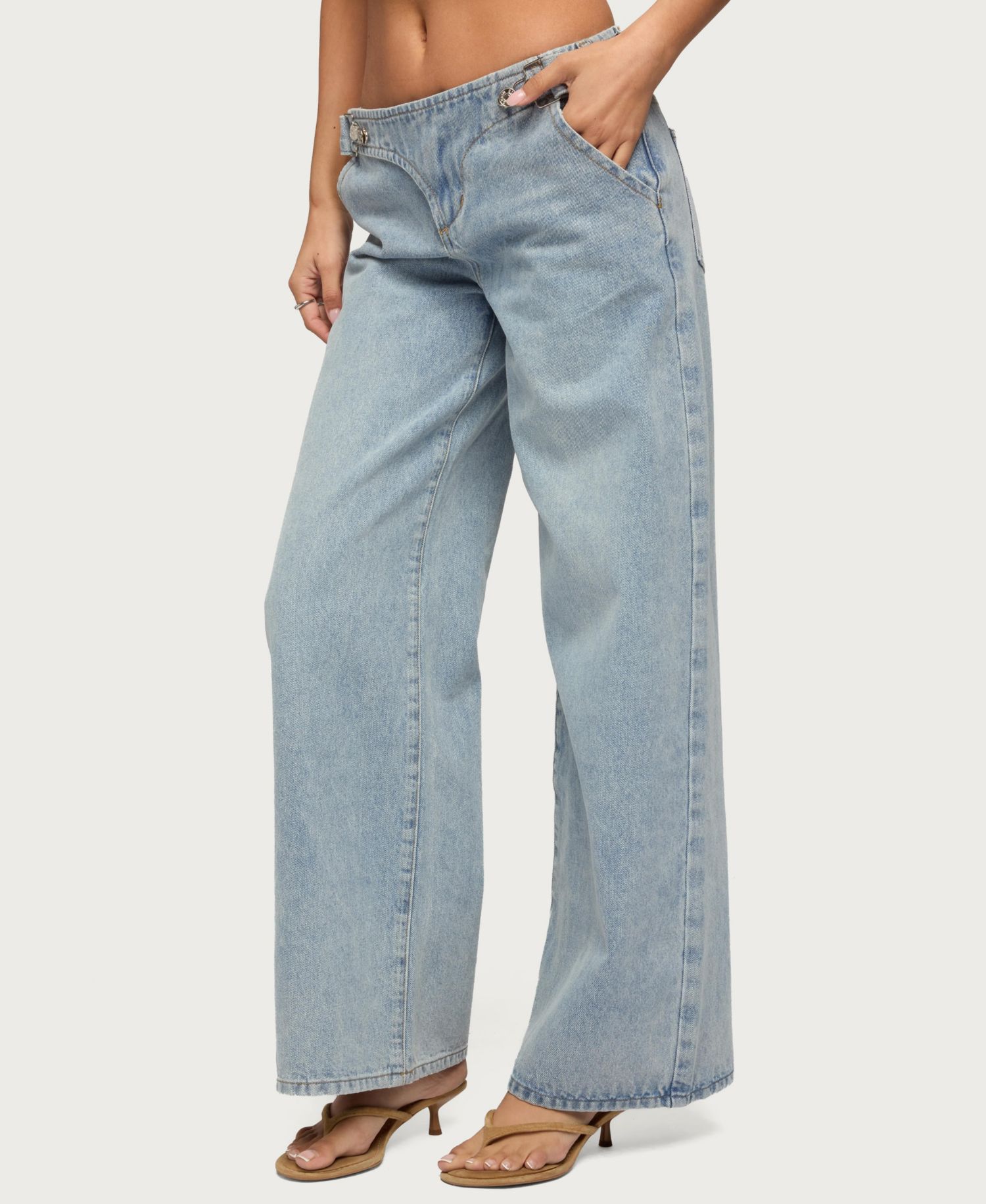 Women's Buckled Low Rise Baggy Jeans